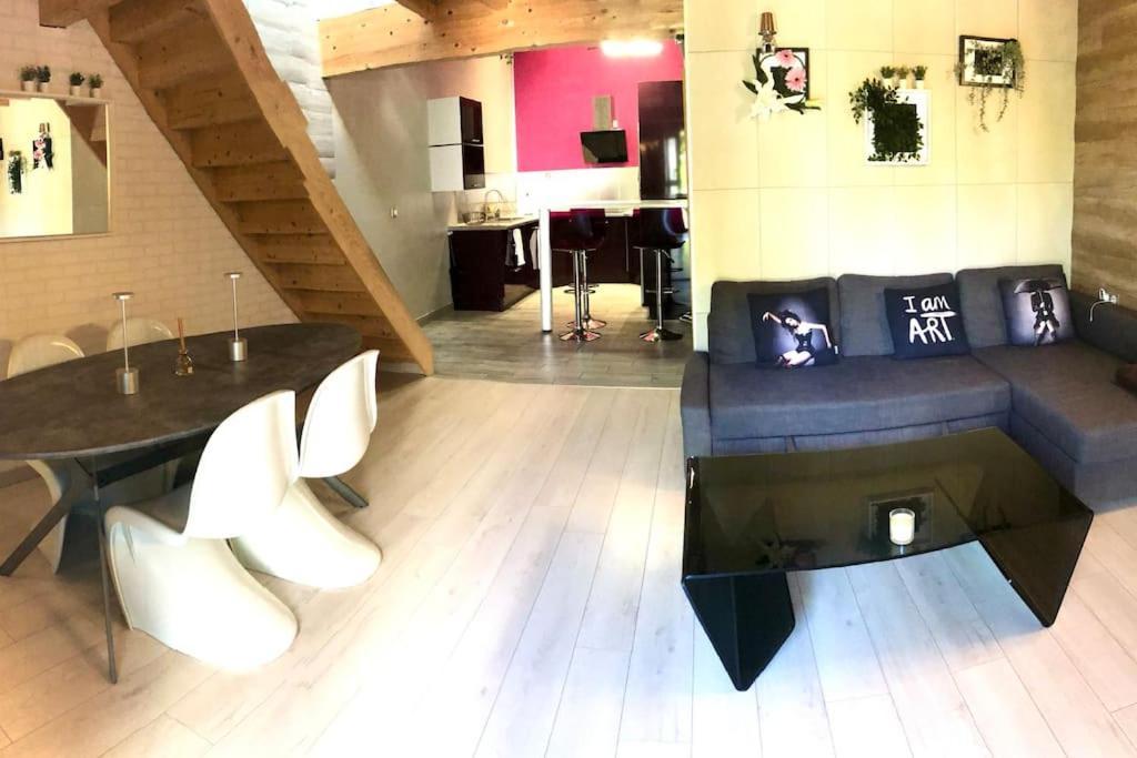 Duplex Atypique 20' De Toulouse Apartment Leguevin Luaran gambar